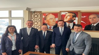Başkan Alan ve Çağlayandan siyasi partilere bayram ziyareti