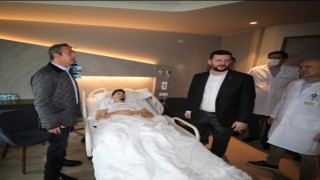 Başkan Ali Koç ve yöneticilerden Altay Bayındıra hastanede ziyaret