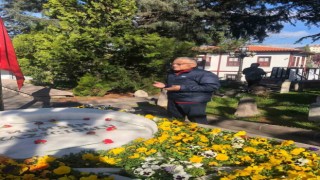 Başkan Büyükkılıçtan Yazıcıoğlu ve Pakdilin kabirlerine ziyaret