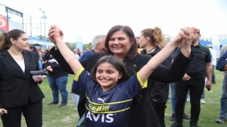 Başkan Çerçioğlu, Aydın Tekstil Parkta çocuklar ve aileleriyle buluştu