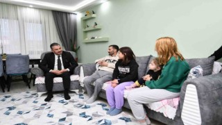 Başkan Ertuğrul Çetin minik yüreklere dokundu