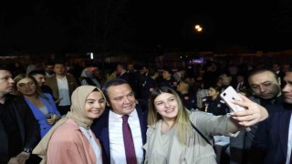 Başkan Muhittin Böcek personeli ile iftarda buluştu