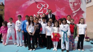Başkan Mustafa Işık, “umudumuzun ışıkları çocuklarımızın gözlerindeki bayram ışıltısı hiç sönmesin”