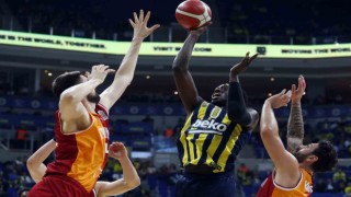 Basketbolda derbinin kazananı Fenerbahçe