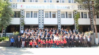 Batmandaki okullara 300 adet masa tenisi ekipmanı dağıtıldı