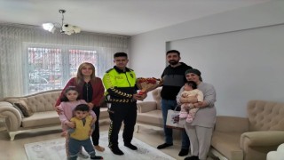 Bayramda şehit aileleri ziyaret edildi