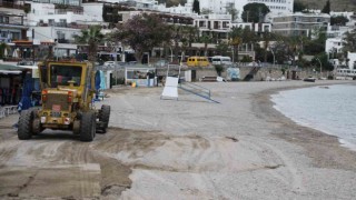 Belediye Halk Plajlarında son hazırlıklar yapılıyor