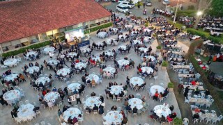 Bergamada 2 bin kişilik iftar sofrası