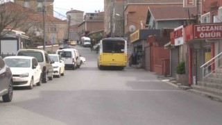 Beykozda vatandaşa İETT otobüsü çarptı, yakını otomobil ile kalabalığa daldı