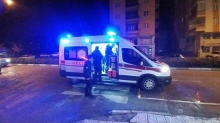 Bıçaklı kavgada yaralandı, otomobiliyle gelip yardım istedi