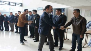 Biga protokolü depremzede aileler ve vatandaşlarla bayramlaştı
