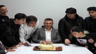 Bilim şampiyonlarına kutlama