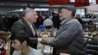 Binlerce Honazlı orucunu kapalı pazaryerinde birlikte açtı