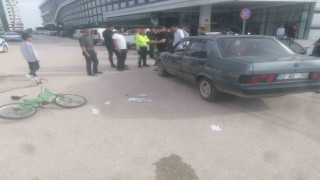 Bisiklet ile otomobil çarpıştı: 1 yaralı