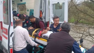 Boluda virajı alamayan tır devrildi: 1 yaralı