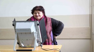 Bulgaristan seçimleri için Eskişehirde çifte vatandaşlar sandık başına gitti