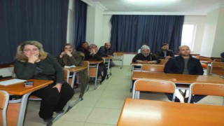 Burhaniyede arıcılık kursu başladı