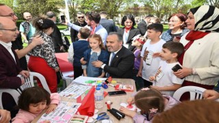 Bursa Çocuk Şenliğinde çifte bayram coşkusu