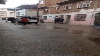 Bursada alacak-verecek meselesi yüzünden çıkan kavga kameraya yansıdı
