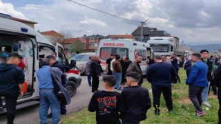 Bursada bayramlaşmada gençler birbirine girdi: 10 yaralı