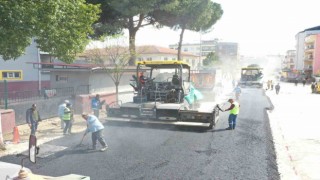 Büyükşehir Belediyesi yol yapım çalışmalarını sürdürüyor