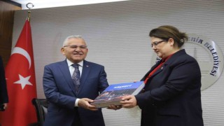 Büyükşehir, Kayserinin kitabını yazdı
