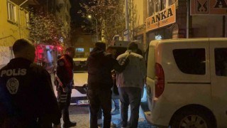 Cadde ortasında bıçaklı saldırıda Irak uyruklu 1 kişi yaralandı