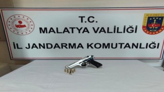 Çadır talebinde bulunan şahsın üzerinden ruhsatsız silah çıktı