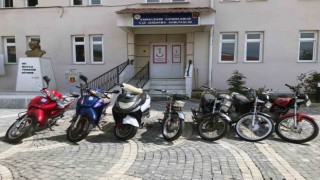 Çaldığı motosikletleri sosyal medyadan satmaya çalışınca yakalandı