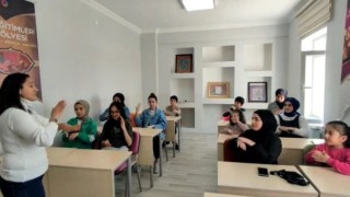 Çekerekte işaret dili kursuna ilgi her geçen gün artıyor