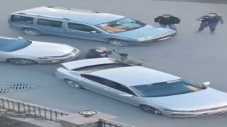 Çekmeköyde yumruklar havada uçuştu, bagajdan uzun namlulu silah çıkarttı