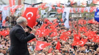 CHP Genel Başkanı Kılıçdaroğlu, Çatalcada sığır süt yemi ve mazot dağıtımı törenine katıldı