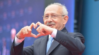 CHP lideri Kemal Kılıçdaroğlu, Balıkesir'de coşkuyla karşılandı