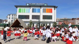Çınar Çocuk Evinde erken 23 Nisan coşkusu