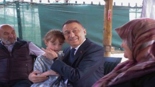 Cumhurbaşkanı Yardımcısı Oktaydan ilk Afrin şehidinin ailesine bayram ziyareti