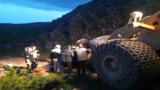 Çüngüşte traktör kazası: 1 ölü, 1 ağır yaralı