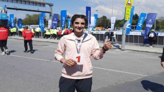 Depreme kampta yakalanan Yayla Gönen yarı maratonda birinci oldu