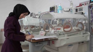 Depremlerde hasar almayan hastanede 65 günde 700 bebek dünyaya geldi