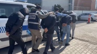 Depremzede evlerine dadadan 7 hırsızlık şüphelisi yakalandı