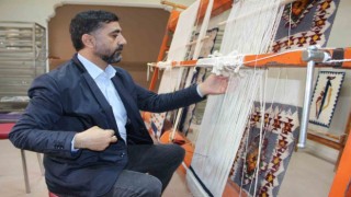 Depremzede sanatçı ve akademisyenden depremde zarar görenler için Gönül sergisi