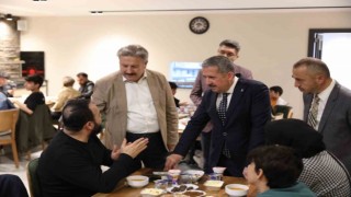 Depremzedeler Melikgazide bir araya geldi