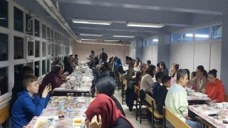 Depremzedelere manevi destek iftarı
