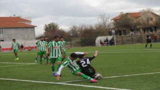 Derbide kazanan Çamelispor oldu