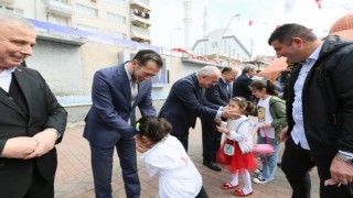 Derincede bayramlaşmaya yoğun ilgi