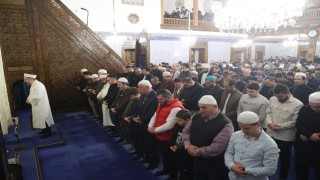 Diyanet İşleri Başkanı Erbaş, Hacı Bayram Veli Camiinde teravih namazı kıldırdı