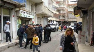 Diyarbakırda bir şüpheliden, husumetlisinin arkadaşına silahlı saldırı