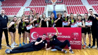 Ecogreen Merkezefendinin kızları Türkiye Şampiyonası biletini kaptı