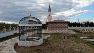 Edirne Belediyesi, Ramazanda Fatih Sultan Mehmed Hanın hocası ile hocasının eşine ait mezar ve türbeyi yıktı