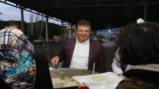 Edremit Belediyesinden iftar yemeği