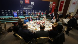 Emniyet Genel Müdürü, Ankarada şehit aileleri, gaziler ve depremzedeler için iftar programı düzenledi